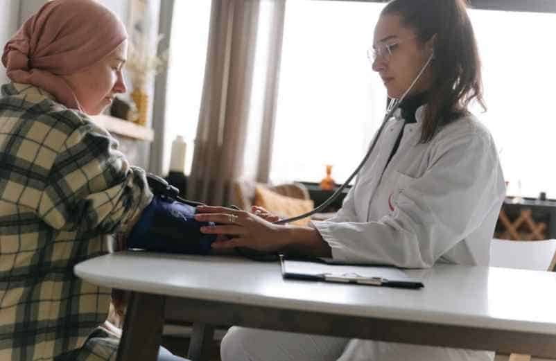 Que faire face à une couleur d'urine anormale ? Lulu Nature Que faire face à une couleur d'urine anormale ? Lulu Nature