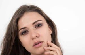Abcès dentaire avec joue gonflée : combien de temps cela dure-t-il ?-Lulu Nature