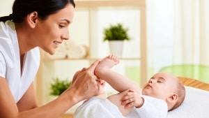 La réflexologie plantaire pour bébé, comment ça marche ?