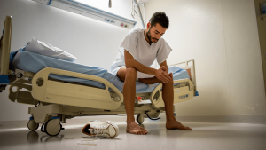 « On m'a retiré les lacets de mes baskets » : les confidences de Nicolas Demorand sur son hospitalisation